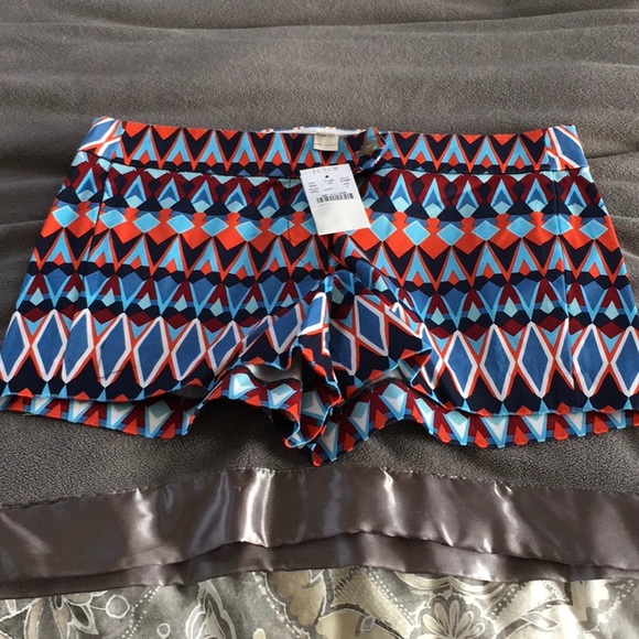 Excellent condition j crew women’s shorts - Picture 2 of 3